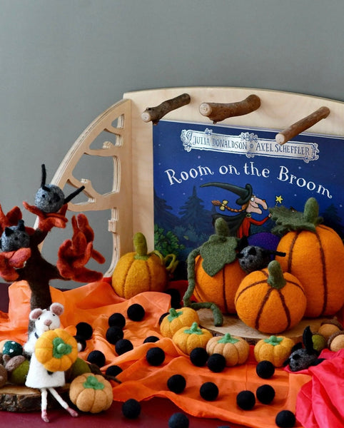FELT PUMPKINS (SET OF 3)