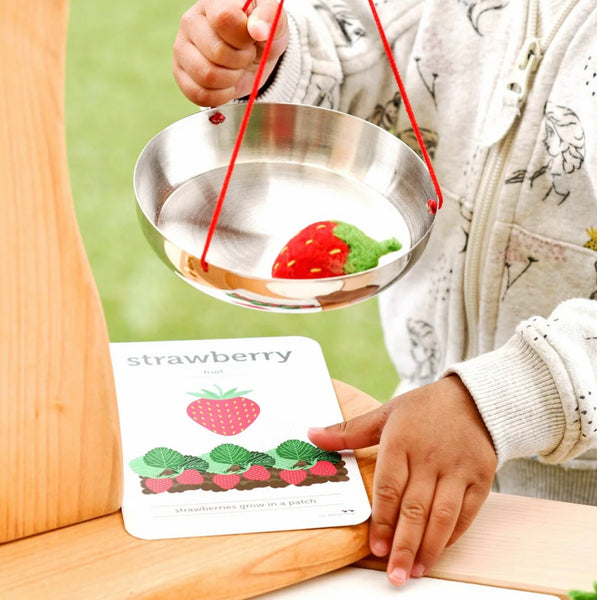 FELT STRAWBERRY