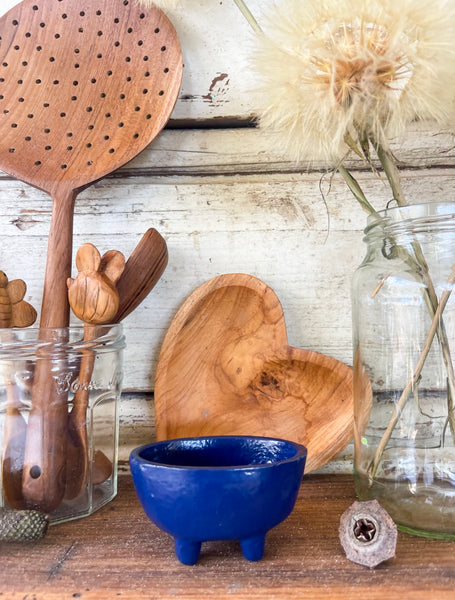 Open oval cauldron- Blue
