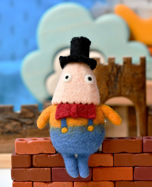 FELT HUMPTY DUMPTY MARIONETTE PUPPET TOY