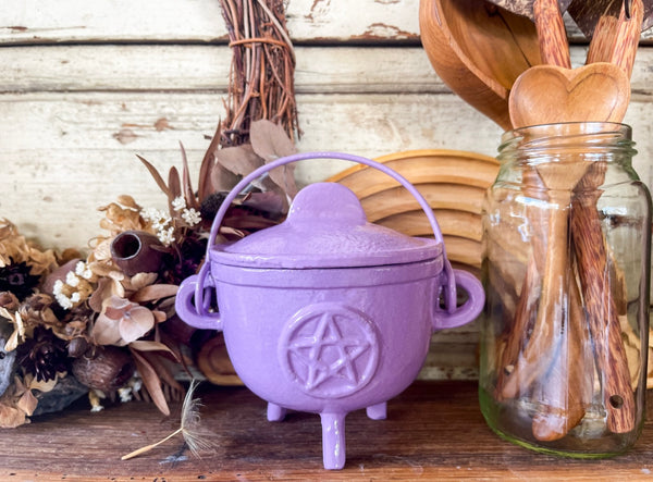 Lavender Pentagram cauldron set