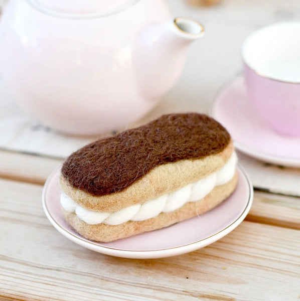 FELT CHOCOLATE ECLAIR