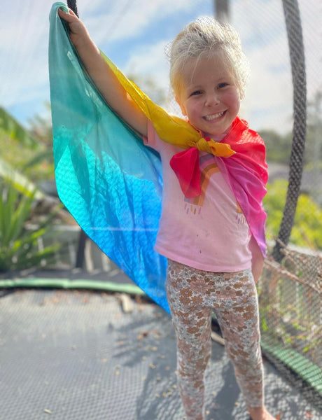 Rainbow play silk