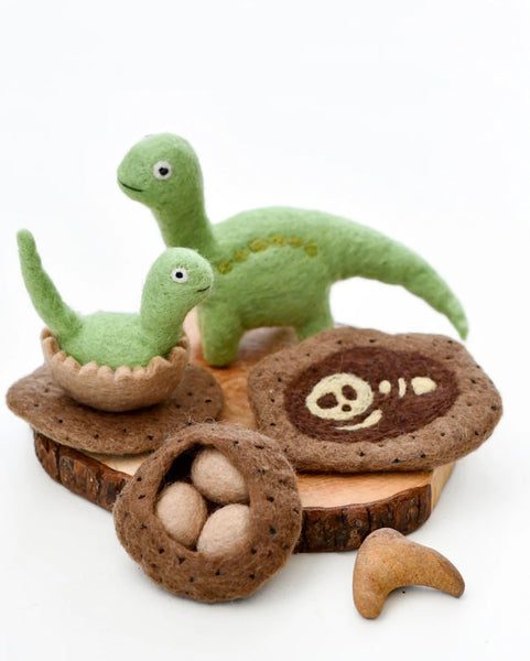 FELT LIFE STAGES OF A DINOSAUR BRONTOSAURUS