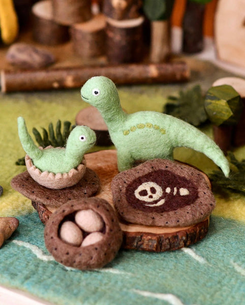 FELT LIFE STAGES OF A DINOSAUR BRONTOSAURUS
