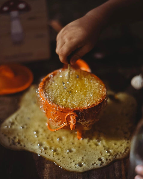 Orange triple moon cauldron with lid