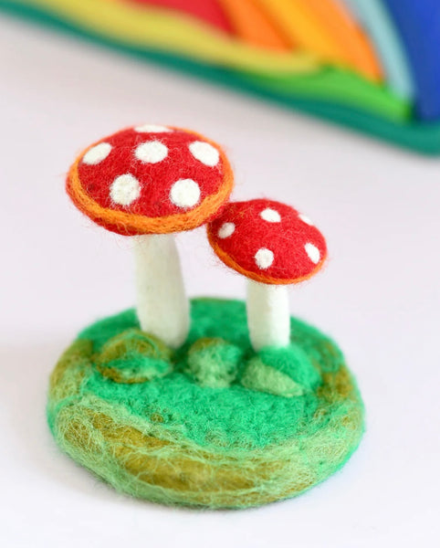 FELT RED MUSHROOMS TOADSTOOLS