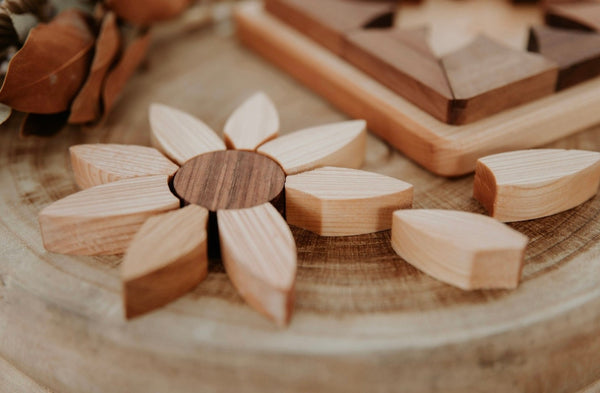 Two toned wooden sunflower Puzzle