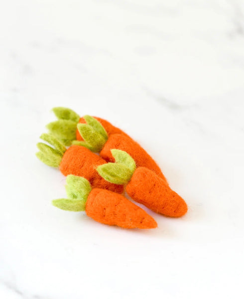 Felt carrots- (5 orange carrots)