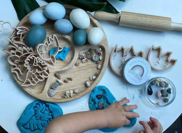 Baby Dinosaur Eco Cutter ™ Includes: Set of 8 Mini Cutters