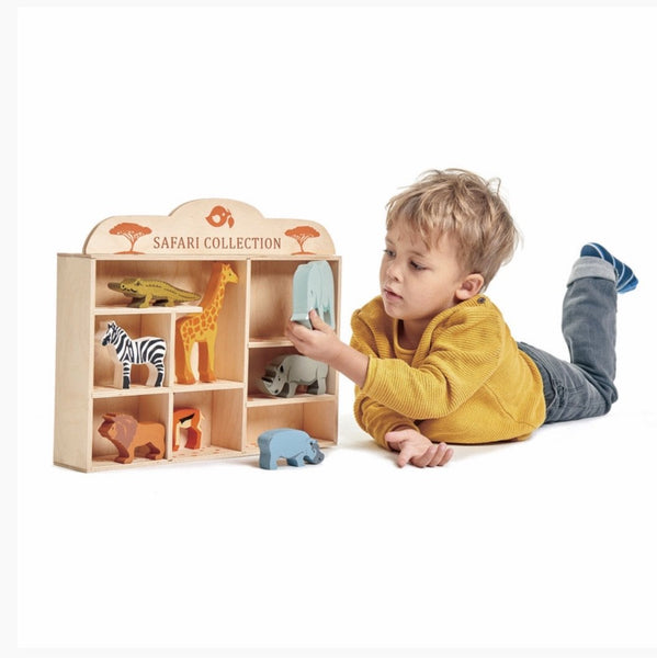 Safari animal display shelf set