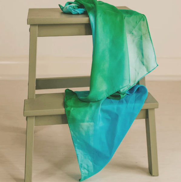 Earth play silk