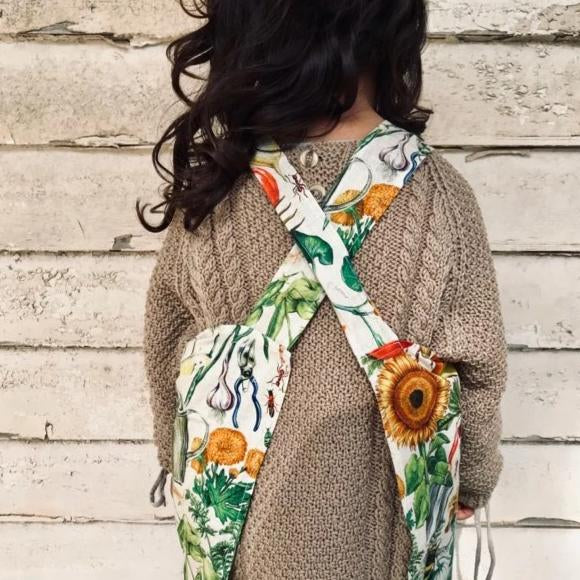 Linen Apron Kids - In the patch