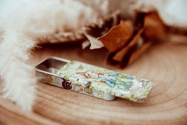 Beatrix potter mini slider tin (sold individually)