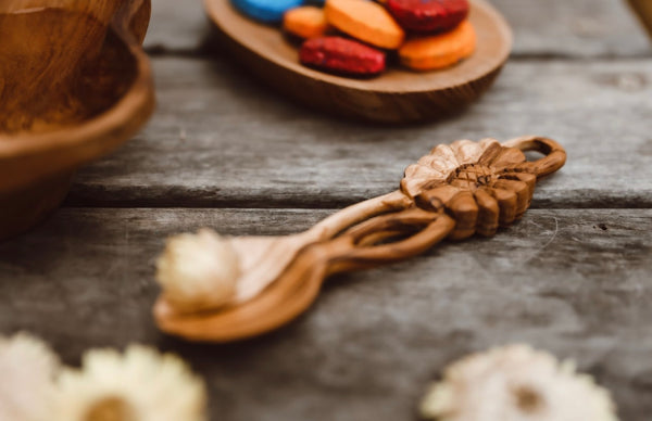Single flower spoon