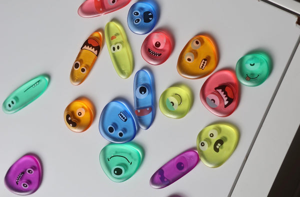 iSense Rainbow Pebbles - 18pcs with Emotion Stickers