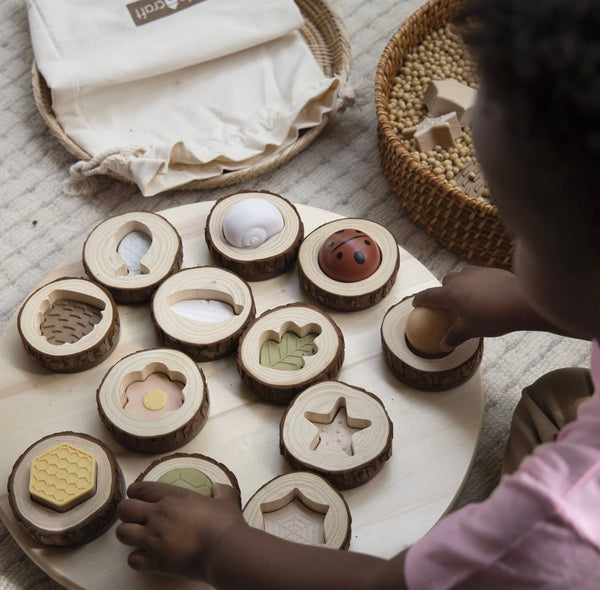Guidecraft Nature Feel and Find – 24 pc. set