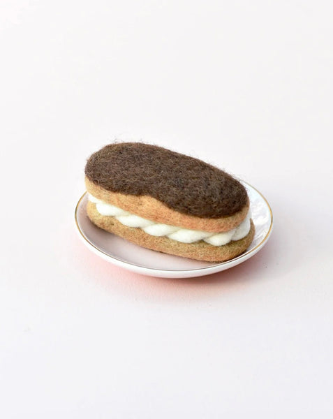 FELT CHOCOLATE ECLAIR