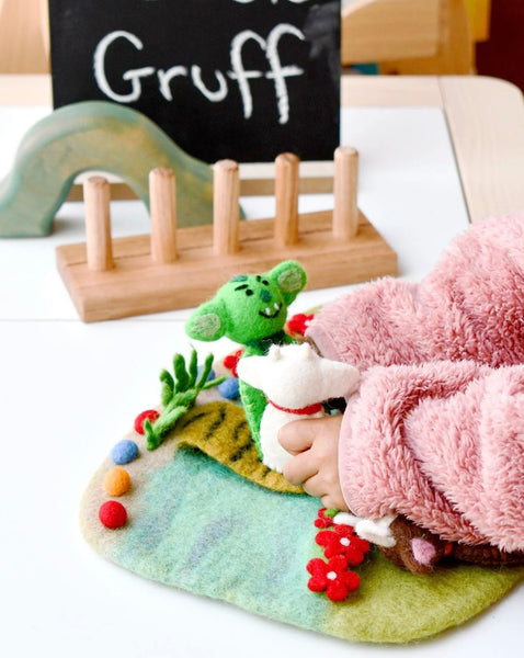 THREE BILLY GOATS GRUFF, FINGER PUPPET SET