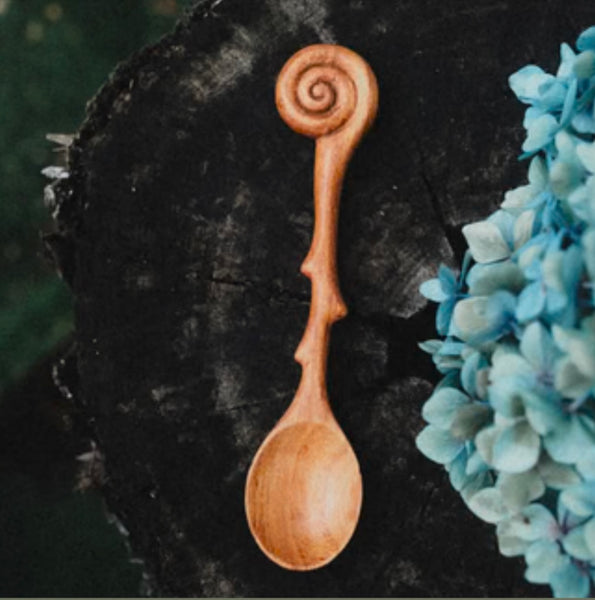 Fern Whirl Spoon