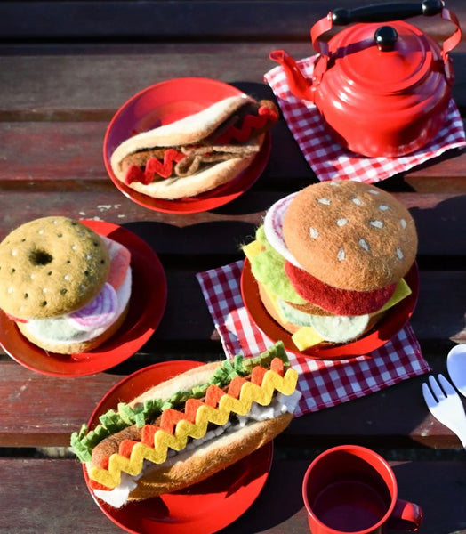 FELT SNAG SAUSAGE SIZZLE SET