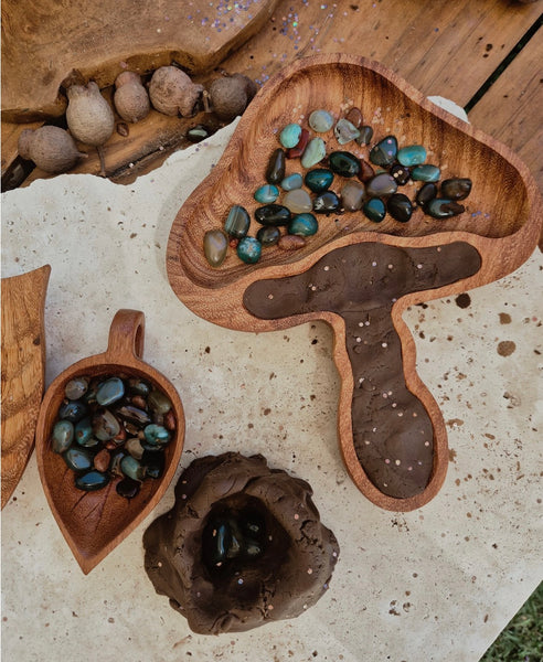 Meadow Mushroom Tray
