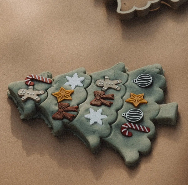 Christmas Tree Playdough Decorating Kit