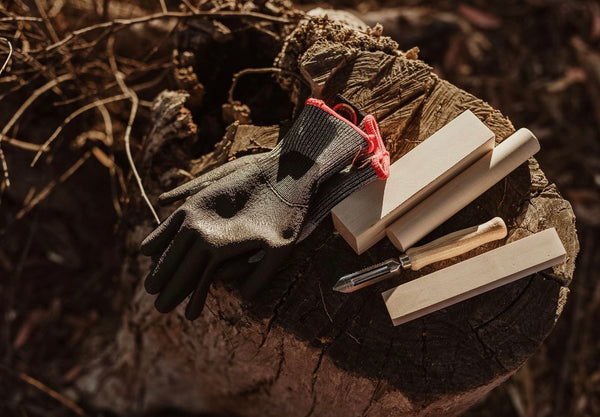 Gloves Cut Resistant-
10-12 Years