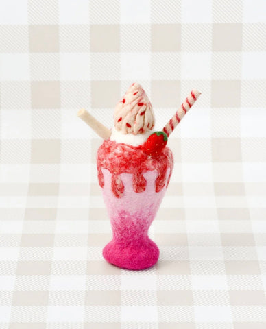 FELT STRAWBERRY MILK SHAKE PLAY FOOD