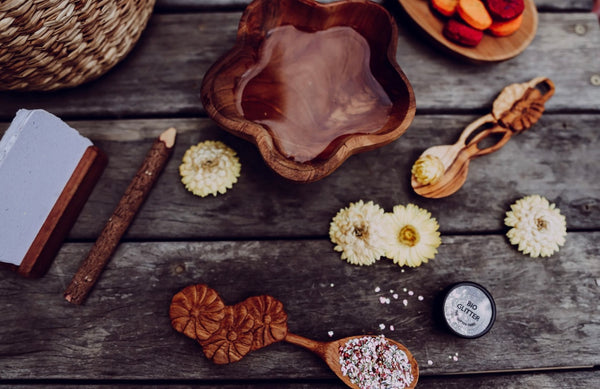 Single flower spoon